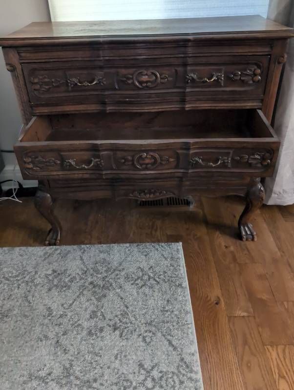 lot 213 image: Ornate French Provincial Dresser with Claw Feet