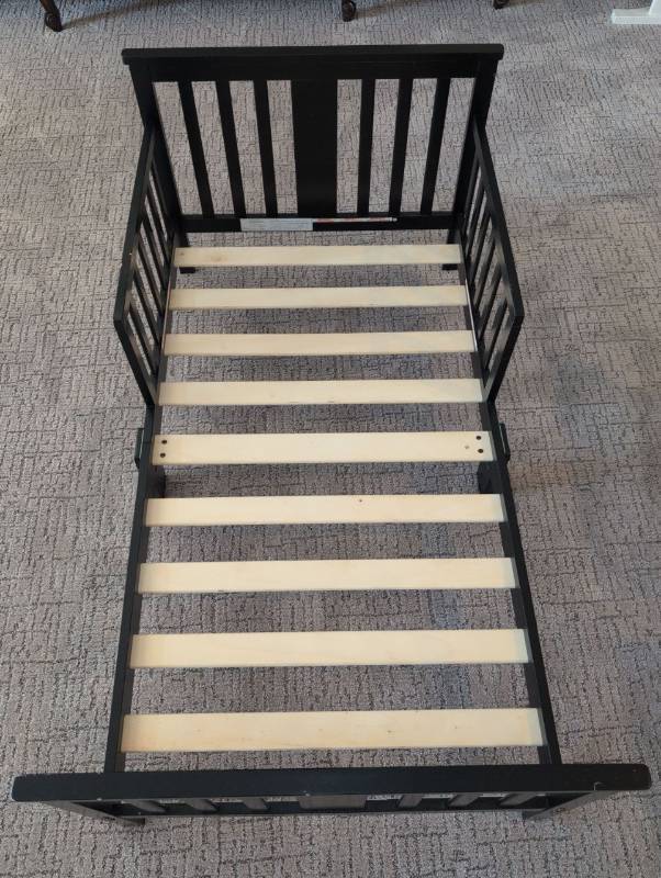 lot 225 image: Black Toddler Bed Frame with Slats