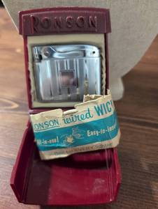 lot 2484 image: Ronson Silver Tone Pocket Lighter with Original Box