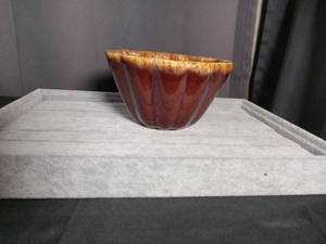 lot 2731 image: Hull Brown Drip Glaze Pottery Bowl