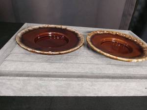 lot 2734 image: Creststone Oven-Proof Brown Drip Glaze Plates