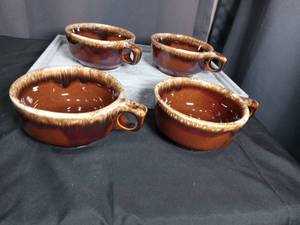 lot 2740 image: Hull Brown Drip Glaze Soup Bowls Set of 4