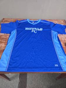lot 16 image: Kansas City Royals TX3 Cool Base Jersey XL