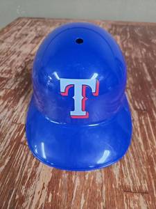 lot 19 image: Texas Rangers MLB Baseball Batting Helmet