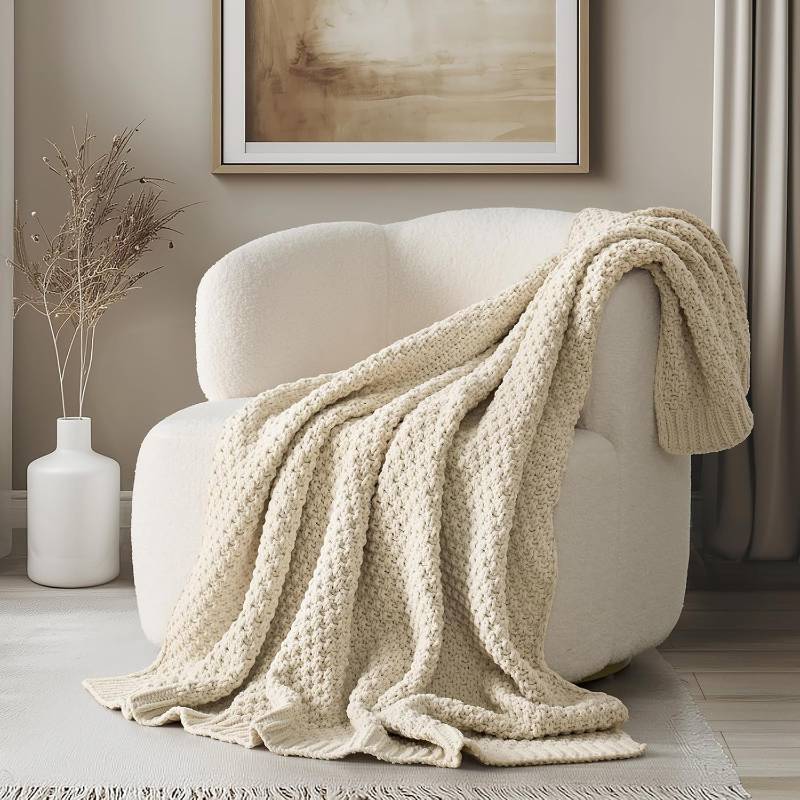 lot 171071 image: EVERGRACEHOME Chunky Chenille Knit Throw Blanket for Couch, Soft Luxurious Moss Stitch Blankets for Bed, Cozy Decorative Farmhouse Knitted Throws for Sofa, Beige, 50 x 60