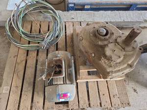 lot 14393 image: Klemp Electric Motor Model 01018ET3E215TC-W22 with Wiring and Shaft Mount Gear Reducer