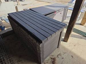 lot 14395 image: Plastic Storage Bins - Set of 2