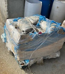 lot 14402 image: Bulk Lot of 50lb Morton Purex All Purpose Salt
