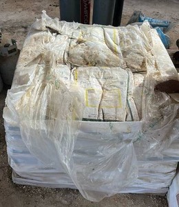 lot 14438 image: Bulk Lot of Industrial Sodium Citrate Bags