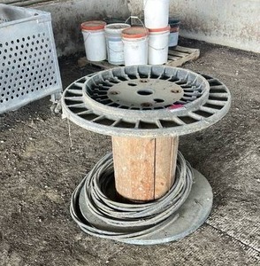 lot 16014 image: Industrial Metal Cable Reel Spool