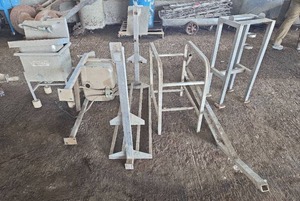 lot 16052 image: Assorted Lot W Industrial Aluminum Sinks and More