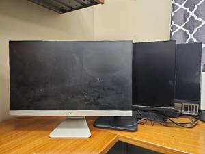 lot 15113 image: Various Monitors - Lot of 3