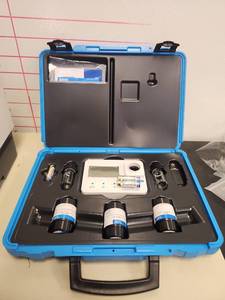 lot 15127 image: Hanna Instruments HI97771C Total Chlorine UHR Photometer Kit