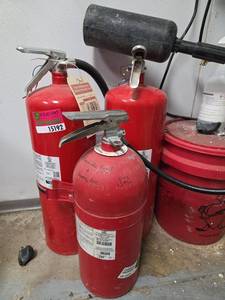 lot 15192 image: Bulk Lot of Commercial Fire Extinguishers - Set of 3