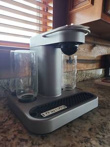lot 20411 image: Bartesian Premium Cocktail Machine  Model 55300