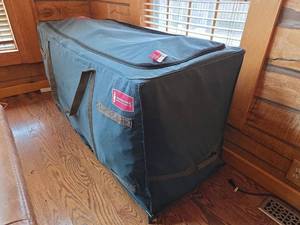 lot 20428 image: TreeKeeper Garment Storage Bag With Christmas Tree