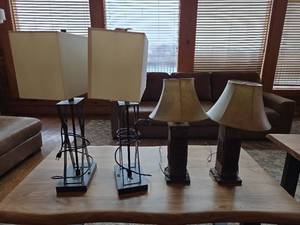 lot 20430 image: Assorted Lot W Modern Table Lamp Set with USB Ports and TV Mount