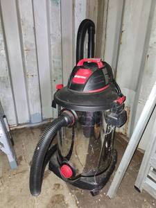 lot 20484 image: Shop-Vac WetDry Vacuum Cleaner