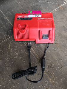 lot 20491 image: Milwaukee M12M18 Rapid Charge Battery Charger  Model 48-59-1811