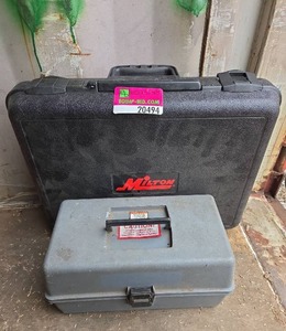 lot 20494 image: Milton Brake Bleeder Kit with Circuit Setter Calculator