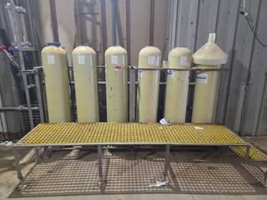 lot 15202 image: Fiberglass Water Softener Tank System  AW22 193 1279