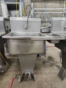 lot 15236 image: Sani-Lav Commercial Stainless Steel Wash Sink