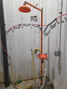 lot 15265 image: Guardian Emergency Eyewash and Shower Station