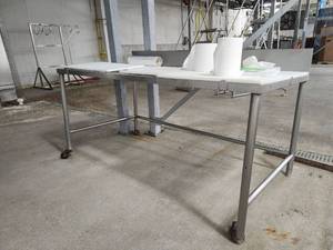 lot 15306 image: Commercial Stainless Steel Packing Table with Backsplash