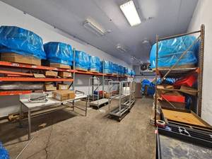 lot 15330 image: Industrial Warehouse Pallet Racking System