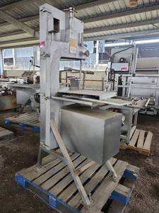 lot 16138 image: AEW Thorne Industrial Band Saw  Model 27A