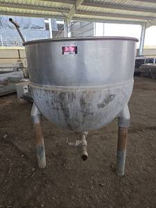 lot 16147 image: Industrial Stainless Steel Mixing Tank