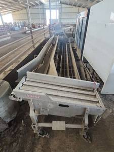 lot 16613 image: Industrial Conveyor Belt System V04652
