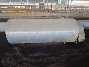 lot 18690 image: Industrial Metal Tank