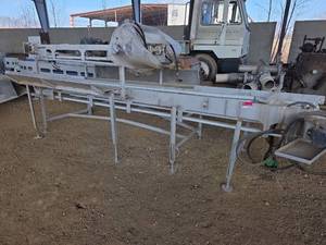 lot 19152 image: Industrial Conveyor Belt System