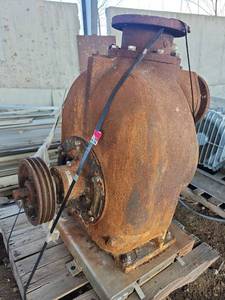 lot 19174 image: Industrial Bell-Gossett Pump Assembly