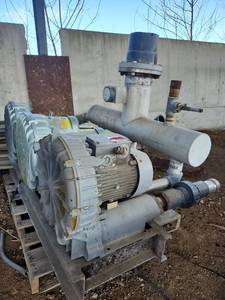 lot 19175 image: Industrial Water Pump System with Motors