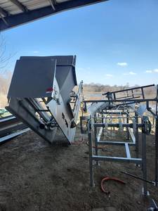 lot 19189 image: Industrial Conveyor System