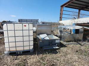 lot 19207 image: 275-Gallon IBC Tote Tank Container and Stainless Steel Bins
