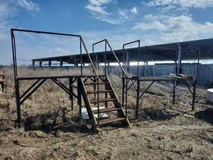 lot 19209 image: Industrial Steel Loading Platform with Steps