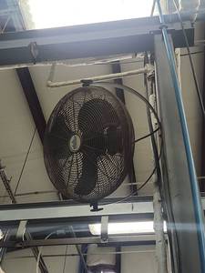 lot 15359 image: Industrial Wall Mount Fan - Set of 5