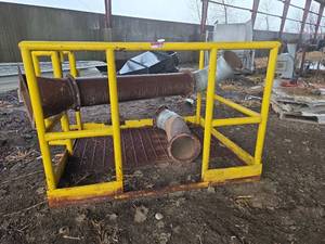 lot 19218 image: Yellow Metal Safety Cage