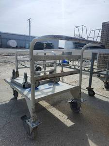 lot 15380 image: Industrial Rolling Cart