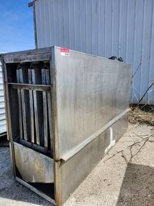 lot 15406 image: Stainless Steel Livestock Watering System
