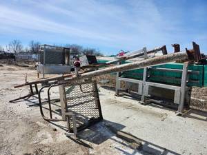 lot 15411 image: Metal Industrial Unit