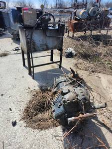 lot 15415 image: Industrial Oil Filter System with Stand