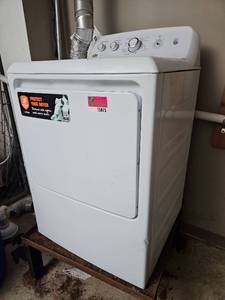 lot 15815 image: GE Electric Dryer  Model GTD42EASJ2WW