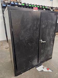 lot 15870 image: Industrial Storage Cabinet - CONTENTS INCLUDED