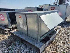 lot 15918 image: Trenton Commercial Refrigeration Condensing Unit  Model TEZA020H8-HT-4B-6720