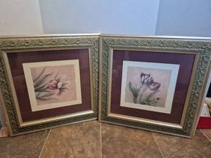 lot 28524 image: Framed Tulip Prints Set of 2