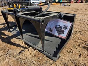 lot 3286 image: 44-inch Mini Skid Steer Plate Grabber Attachment X-PG44